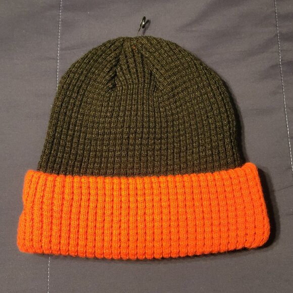 NEW ERA CHICAGO BULLS WAFFLE KNIT BEANIE - Picture 3 of 5